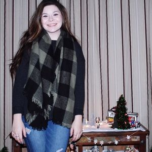 Meet your Posher, Kaprice